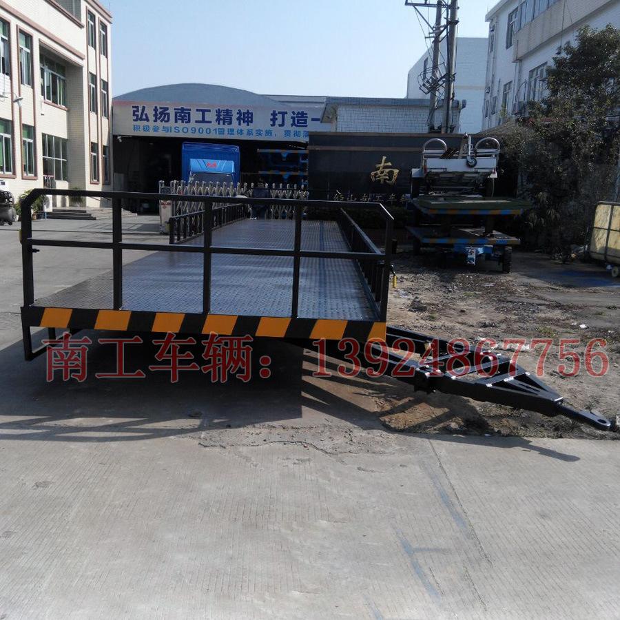 13米华亿(中国) 液压刹车护栏华亿(中国)