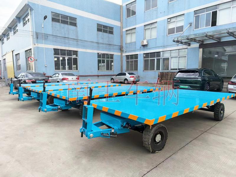 6吨华亿(中国)蓝色 带减震带刹车工具拖车