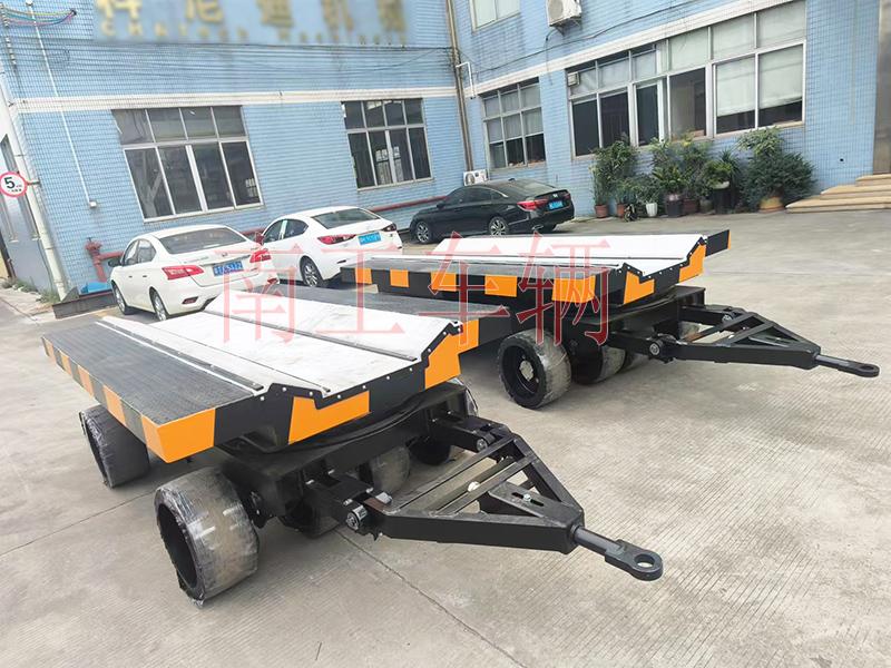 25吨V字重型钢卷华亿(中国) 牵引全挂车