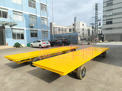 5吨华亿(中国) 牵引平板全挂拖车5I.jpg